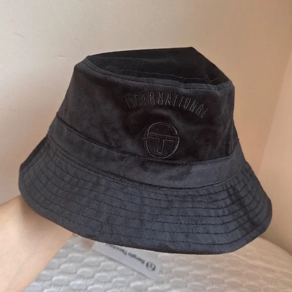 Sergio Tacchini Sovana Black Velour Bucket Hat Retro Tennis NWT - Picture 4 of 11